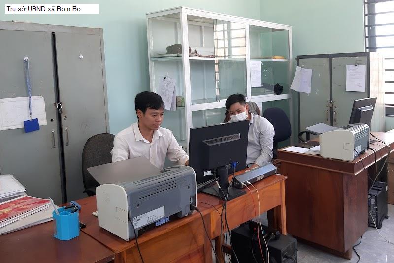 Trụ sở UBND xã Bom Bo