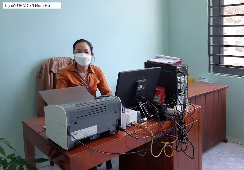 Trụ sở UBND xã Bom Bo